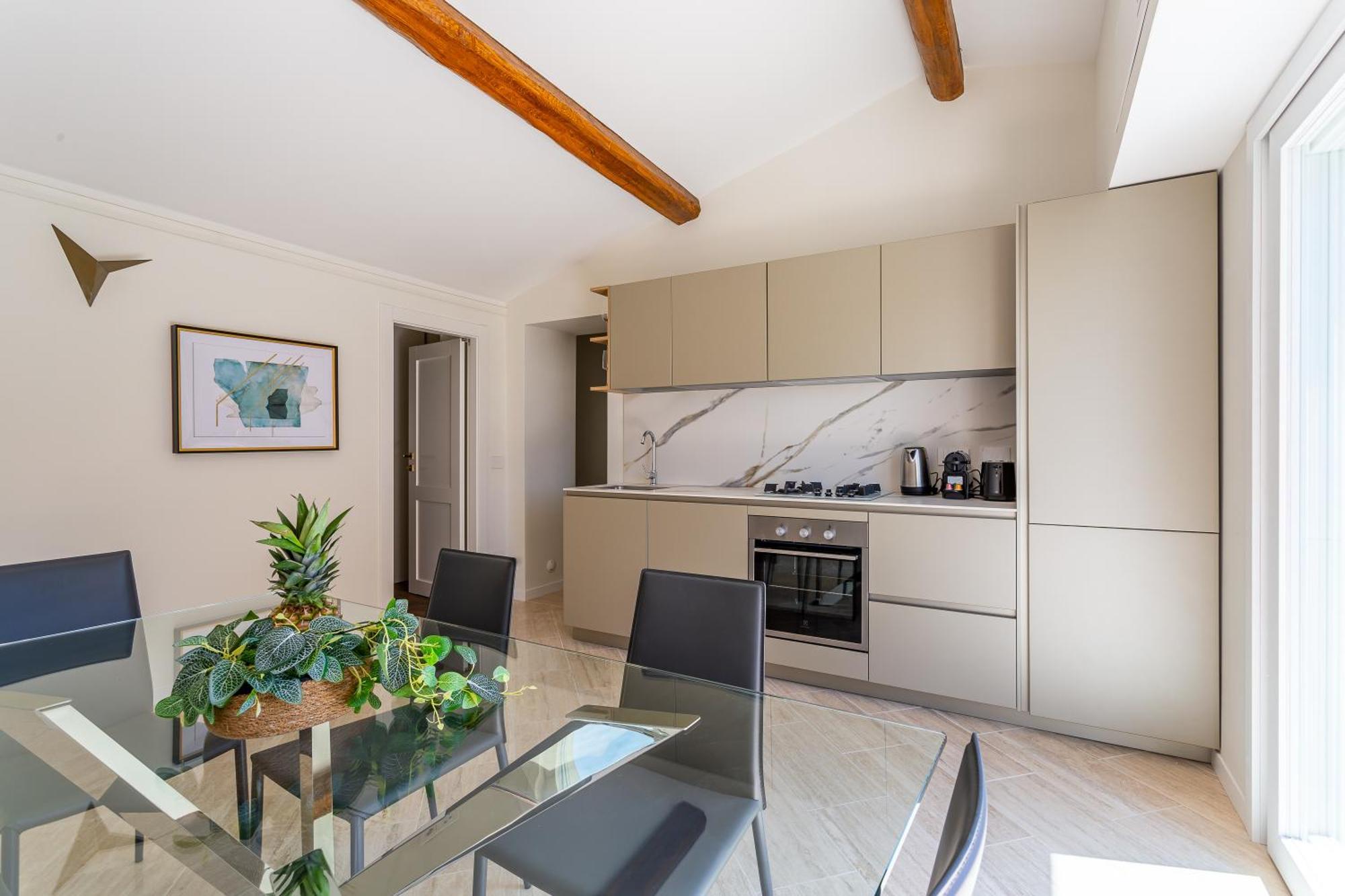 Iflat Luxury Penthouse Near Trevi Fountain Apartment