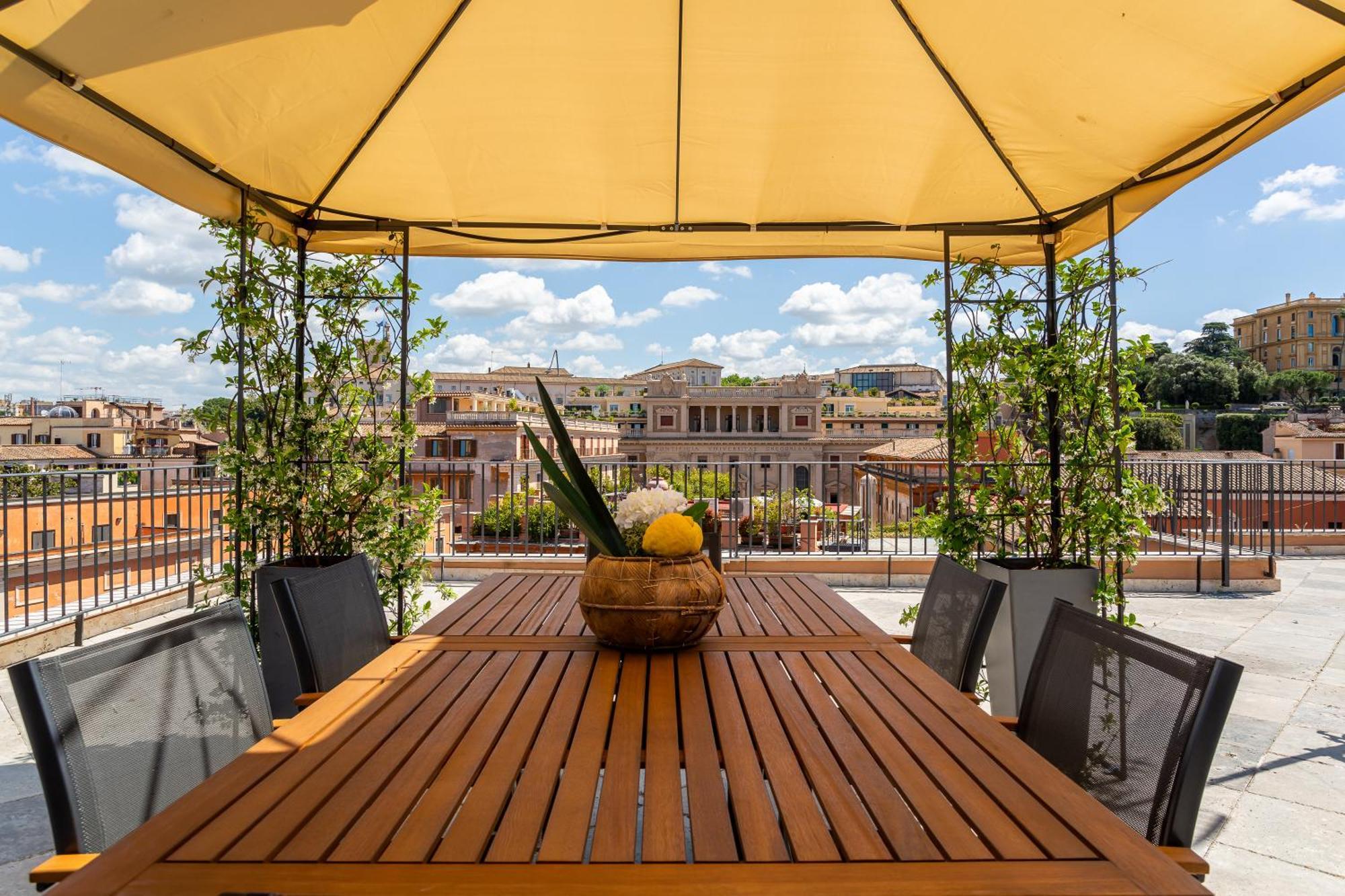 Apartment Iflat Luxury Penthouse Near Trevi Fountain *