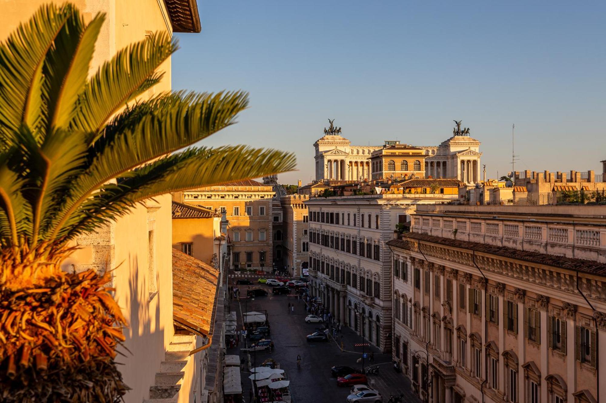 Iflat Luxury Penthouse Near Trevi Fountain Rome